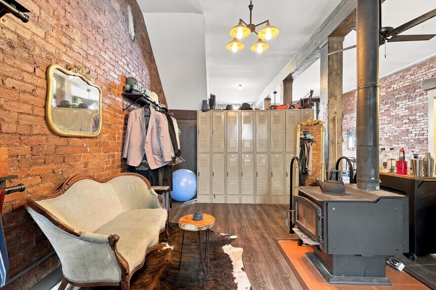 More Photos Of 304 Victor Ave, Victor Multifamily For Sale