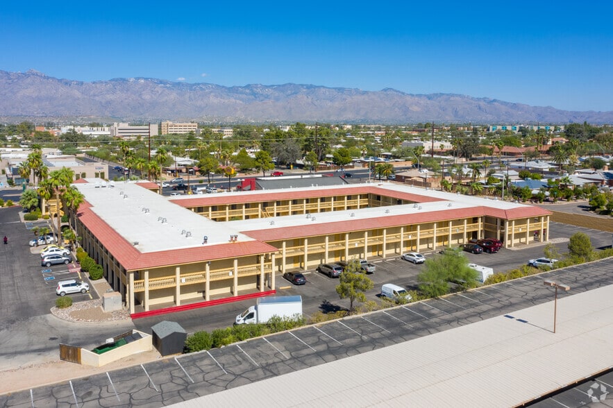 More Photos Of 6404 E Broadway Blvd, Tucson Hotel For Sale