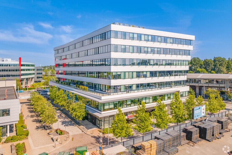 More Photos Of 2889-2888 12th Av E, Vancouver Office For Lease