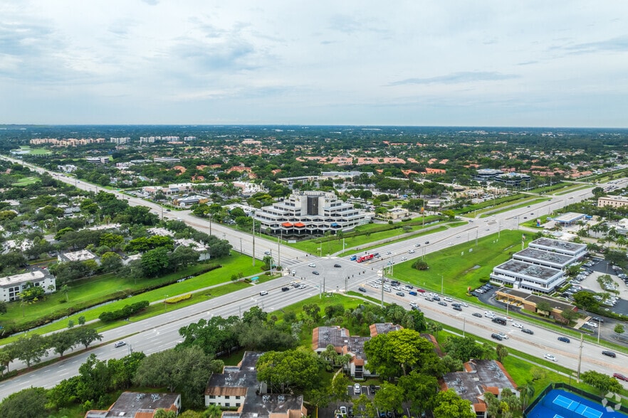More Photos Of 7000 W Palmetto Park Rd, Boca Raton Office Residential For Lease