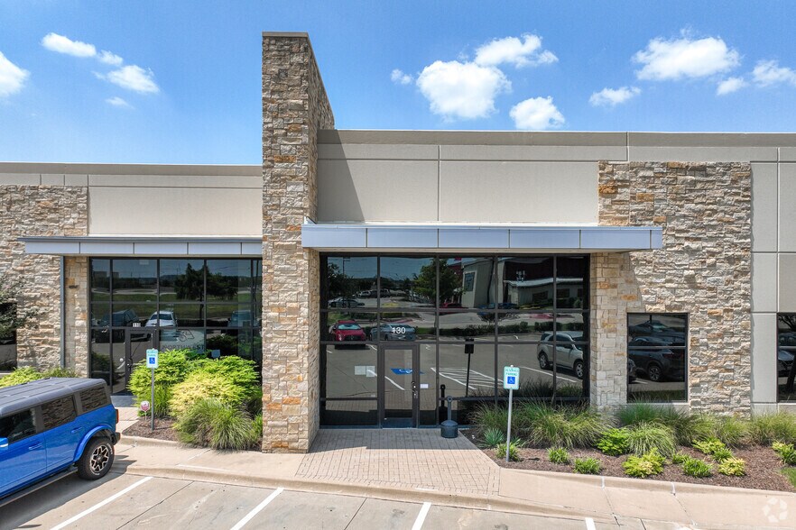More Photos Of 6601 Cascades Ct, The Colony Light Distribution For Lease