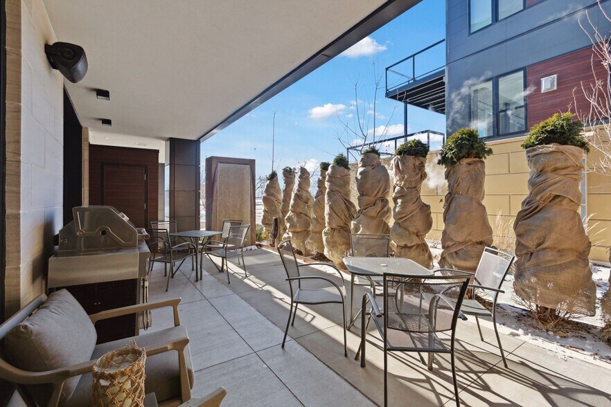 More Photos Of 275 Lake St, Wayzata Office Residential For Lease