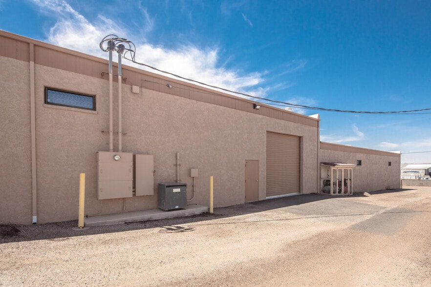More Photos Of 1055 Empire Dr, Lake Havasu City Distribution For Lease
