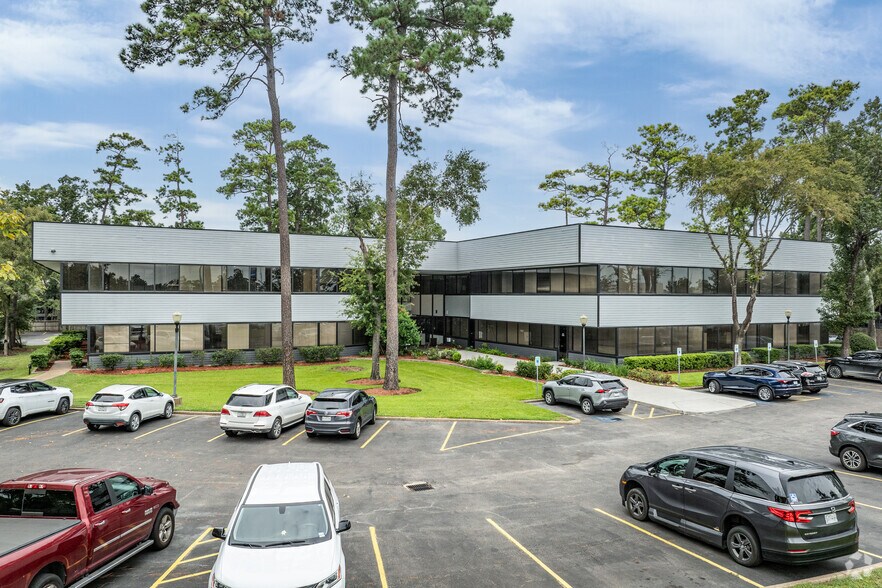 Primary Photo Of 333 N Rivershire Dr, Conroe Office For Lease