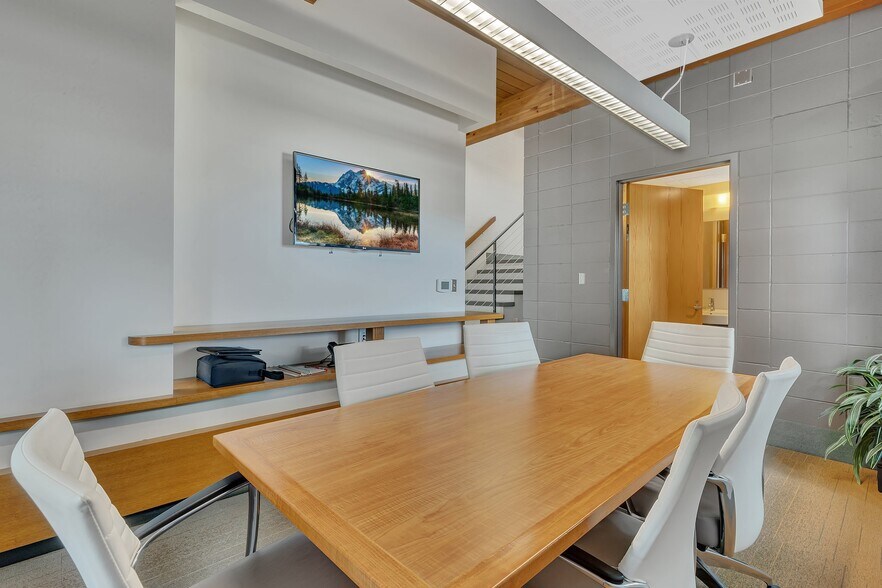 More Photos Of 700 41st Ave N, Saint Cloud Warehouse For Sale