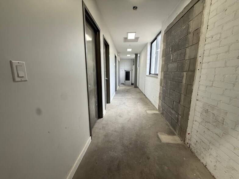 More Photos Of 1539 Covert St, Ridgewood Warehouse For Lease