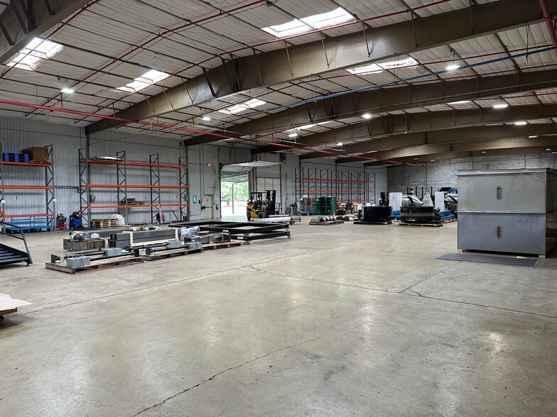 More Photos Of 3830 Corporate, Petersburg Manufacturing For Sale