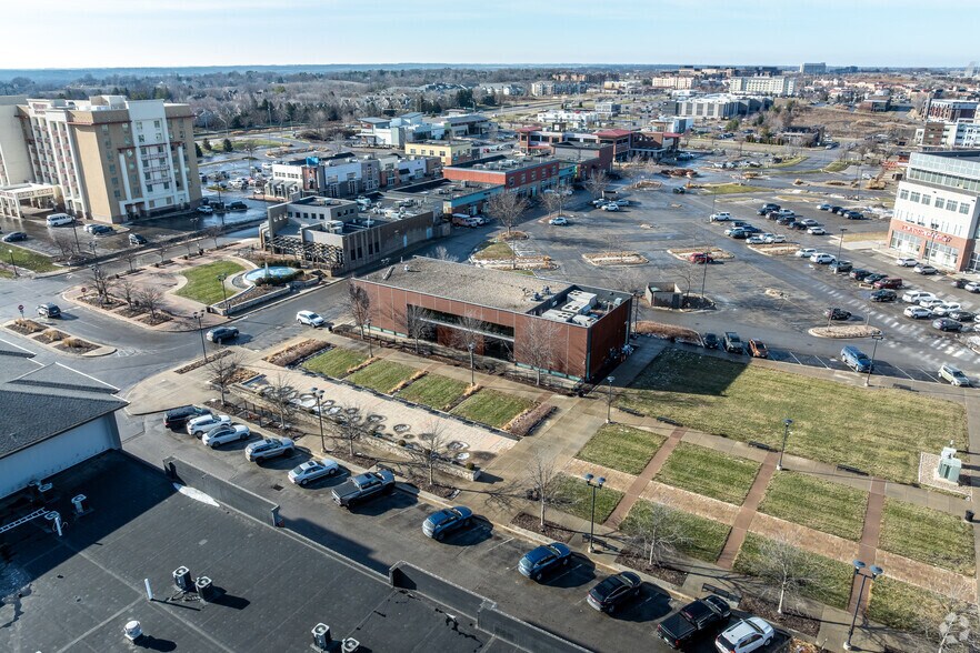 More Photos Of 5485 Mills Civic Pky, West Des Moines Restaurant For Sale