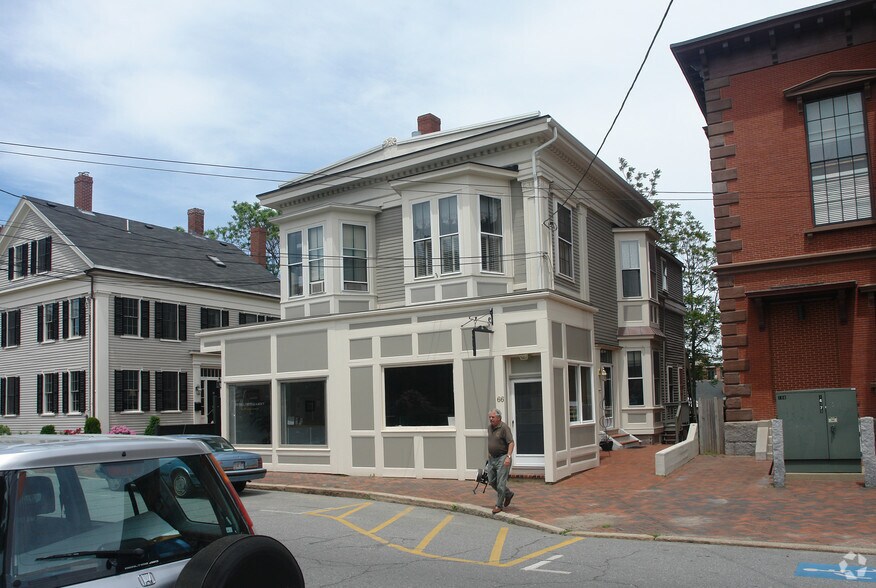 More Photos Of 66-68 Pleasant St, Newburyport Storefront Retail Office For Lease