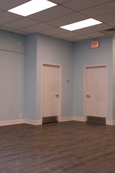 More Photos Of 4407 N Hazel St, Chicago Apartments For Lease