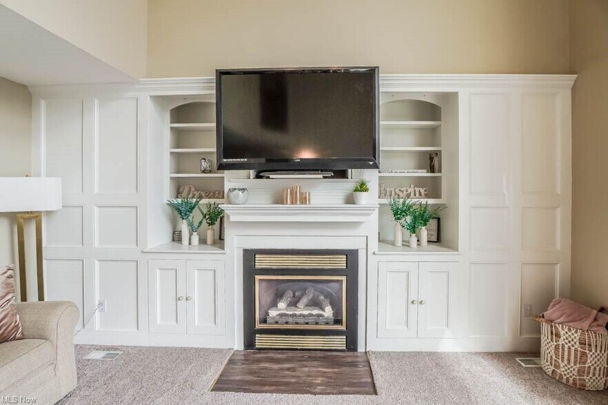 More Photos Of 11316 Cleveland Ave NW, Uniontown Office Residential For Sale