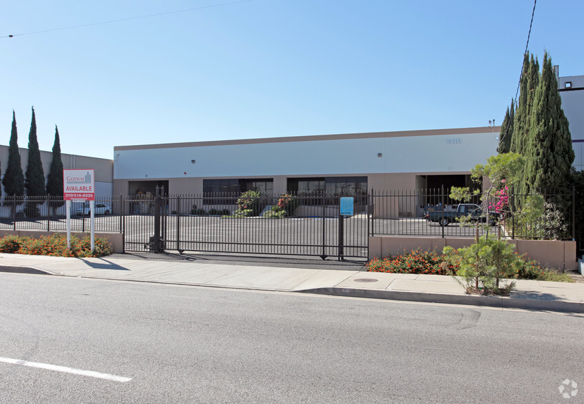 Primary Photo Of 14111 S Main St, Los Angeles Warehouse For Lease