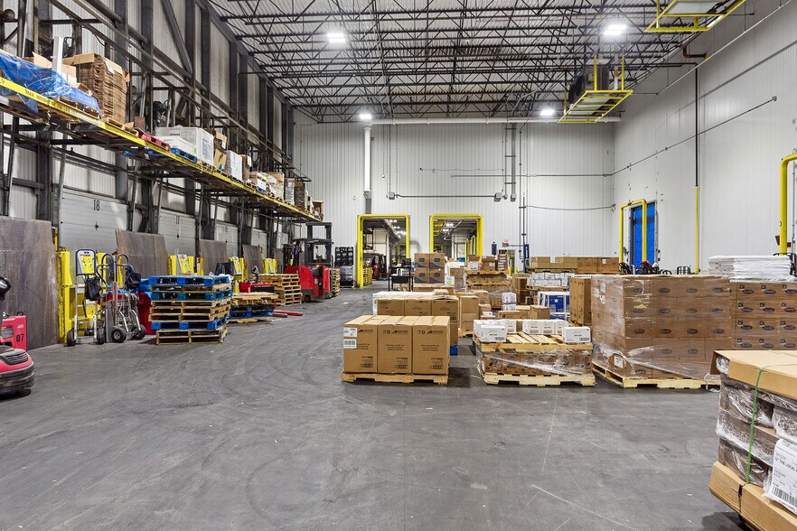 More Photos Of 3737 N Broadway, Saint Louis Refrigeration Cold Storage For Lease