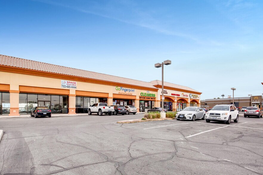 More Photos Of 3585 S Durango Dr, Las Vegas Unknown For Lease