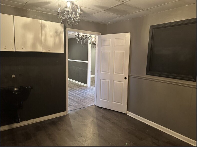 More Photos Of 3015 Canton Rd, Marietta Office For Lease