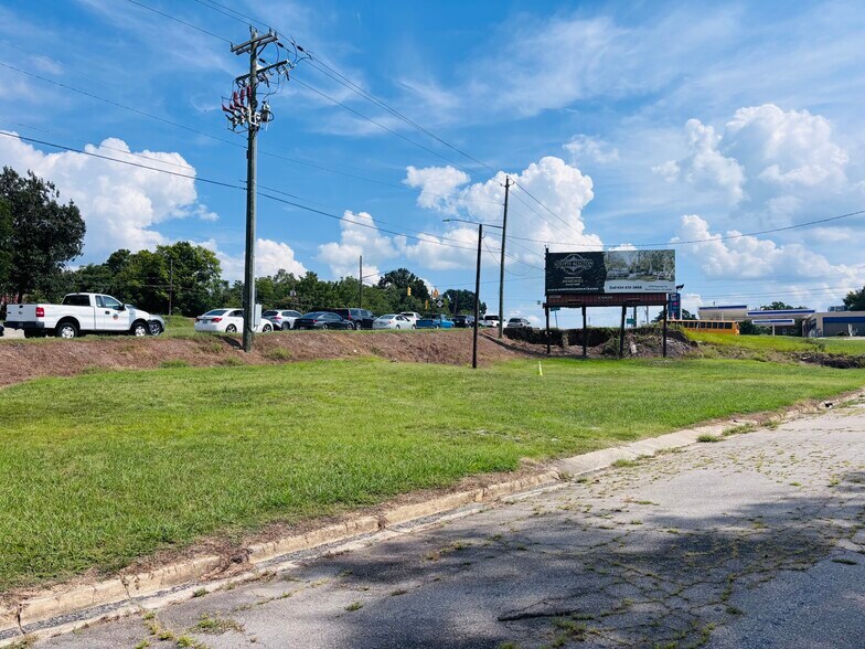 More Photos Of 613 S Madison Blvd, Roxboro Land For Sale