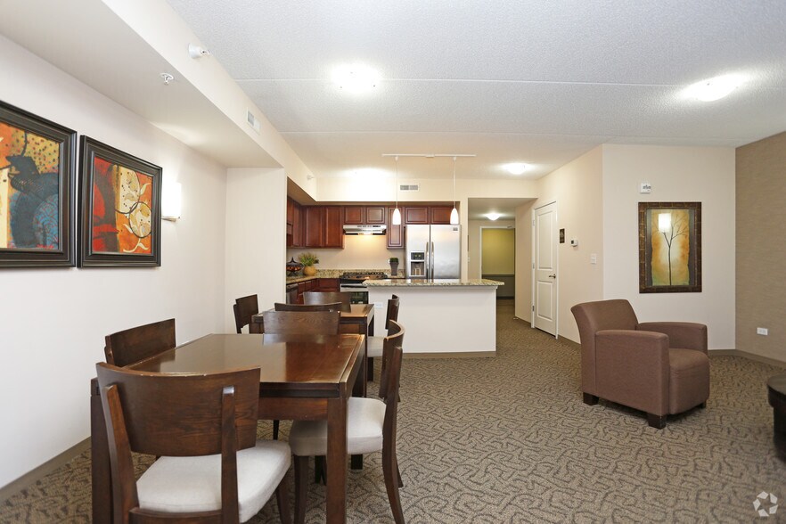 More Photos Of 1255 Town Center Rd, Vernon Hills Apartments For Lease