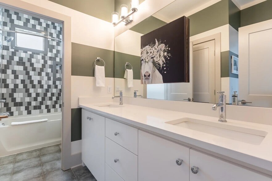 More Photos Of , Nashville Multifamily For Sale