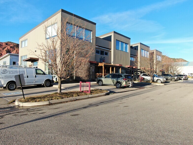 More Photos Of 1933 Dolores Way, Carbondale Industrial For Lease