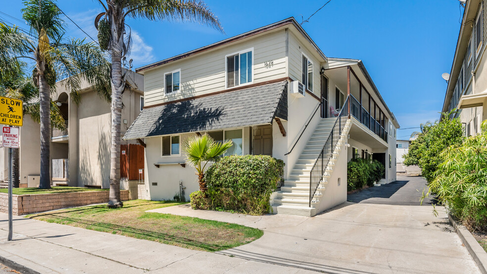 Primary Photo Of 1629 E Maple Ave, El Segundo Apartments For Sale