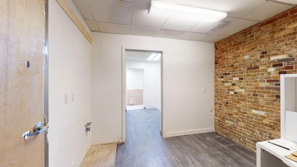 More Photos Of 20 Warren St, New York Medical For Lease