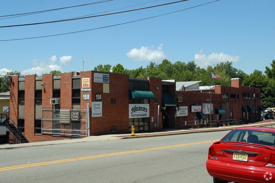 More Photos Of 158 W Clinton St, Dover Warehouse For Lease