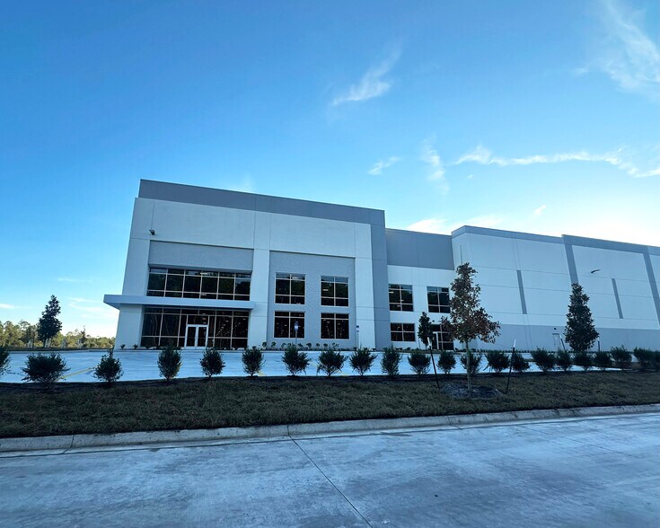 More Photos Of 5550 POW-MIA Memorial Pkwy, Jacksonville Distribution For Lease