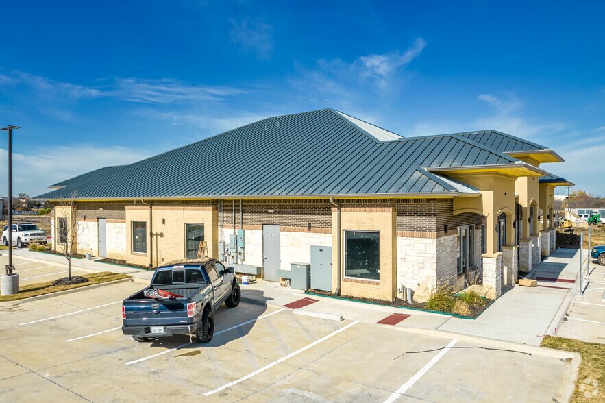 More Photos Of 25663 Smotherman Rd, Frisco Medical For Sale