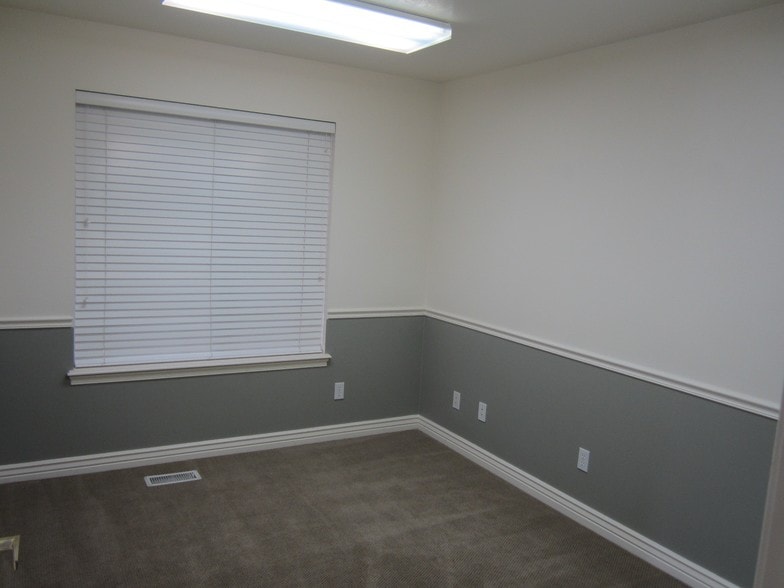 More Photos Of 194 E 860 S, Orem Office For Lease