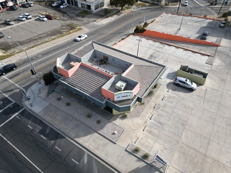 More Photos Of 15191 7th St, Victorville General Retail For Sale