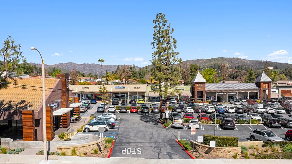 More Photos Of 30805-30895 E Thousand Oaks Blvd, Westlake Village Unknown For Lease