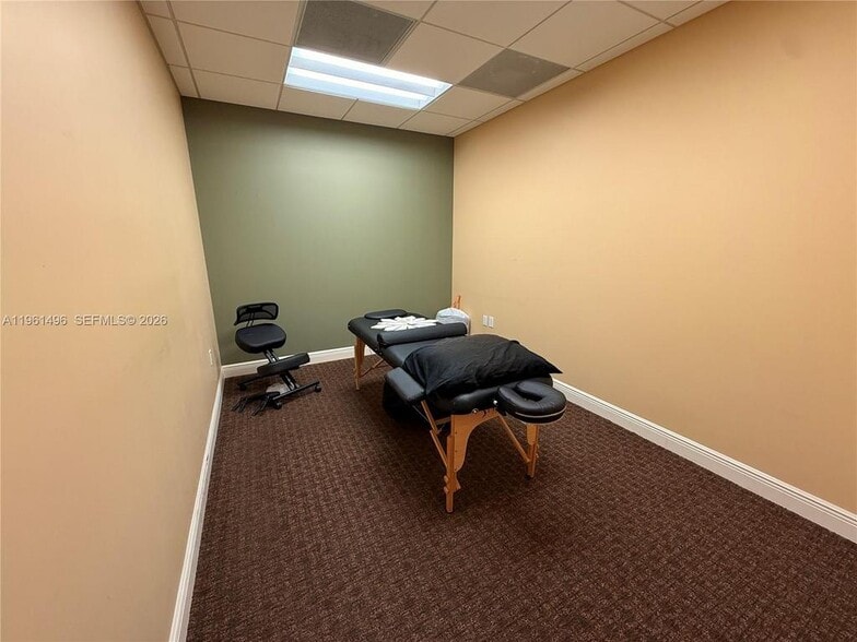More Photos Of 2699 Stirling Rd, Fort Lauderdale Medical For Lease