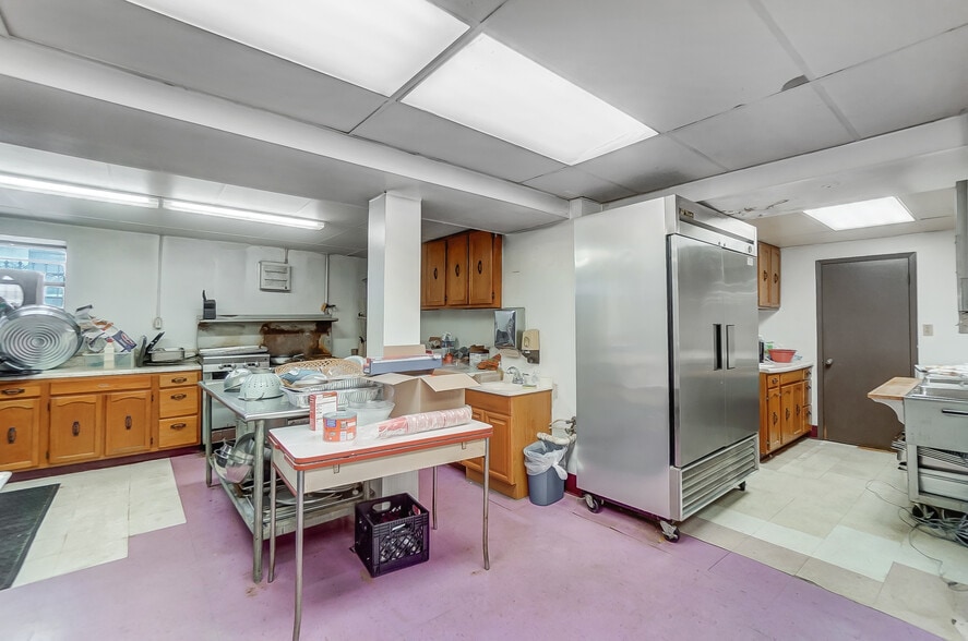 More Photos Of 3549 Reading Rd, Cincinnati Religious Facility For Sale