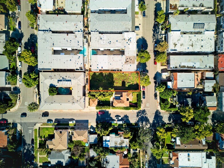 More Photos Of 909 N Ogden Dr, West Hollywood Land For Sale