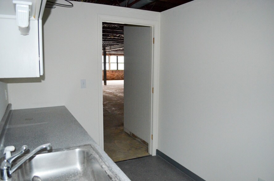 More Photos Of 1 Harris St, Newburyport Medical For Lease
