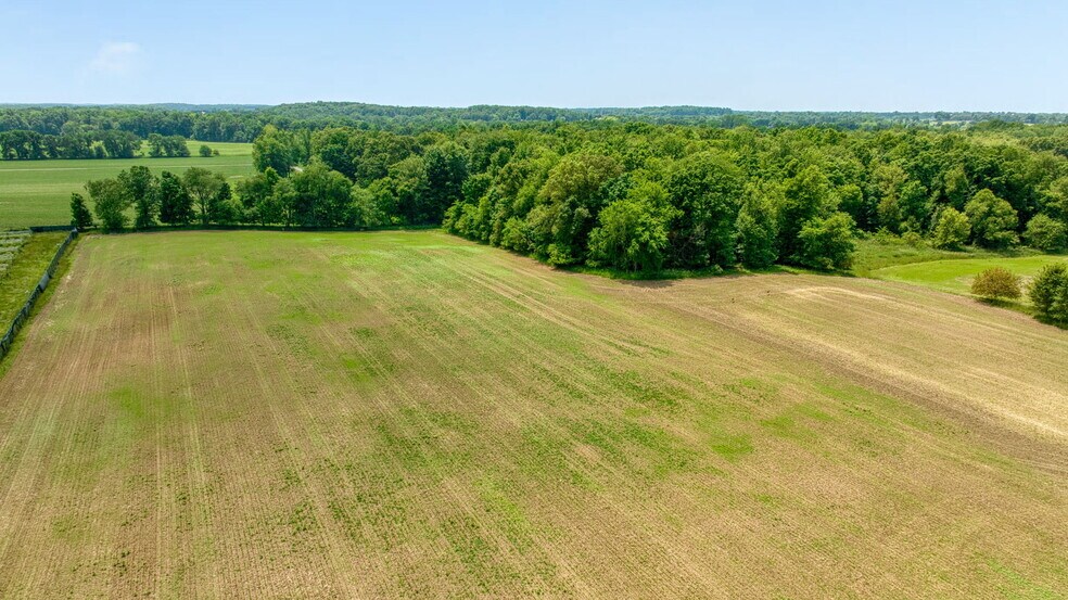 More Photos Of 15379 Howard Rd, Hanover Flex For Sale