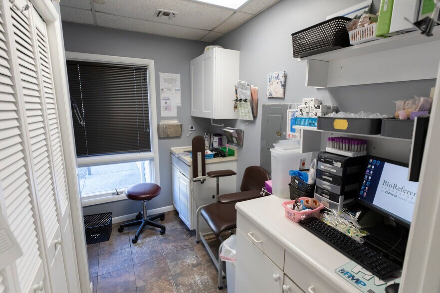 More Photos Of 100 Commons Way, Toms River Medical For Sale