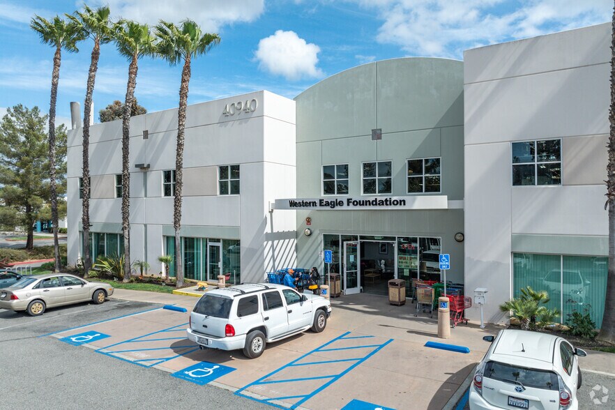 More Photos Of 40940 County Center Dr, Temecula Manufacturing For Lease