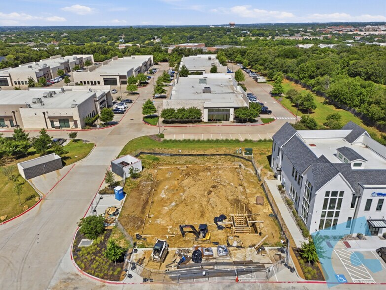 More Photos Of 860 S Village Center Dr, Southlake Office For Lease