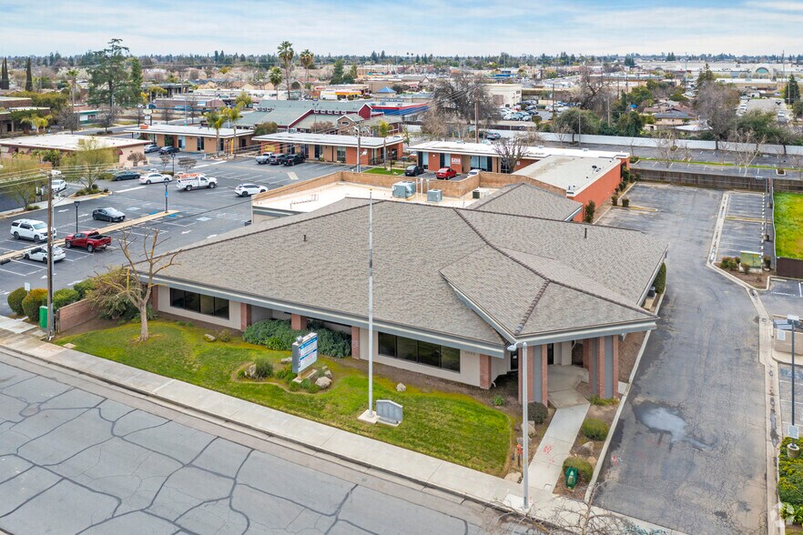 More Photos Of 2009 W Feemster Ave, Visalia Medical For Sale