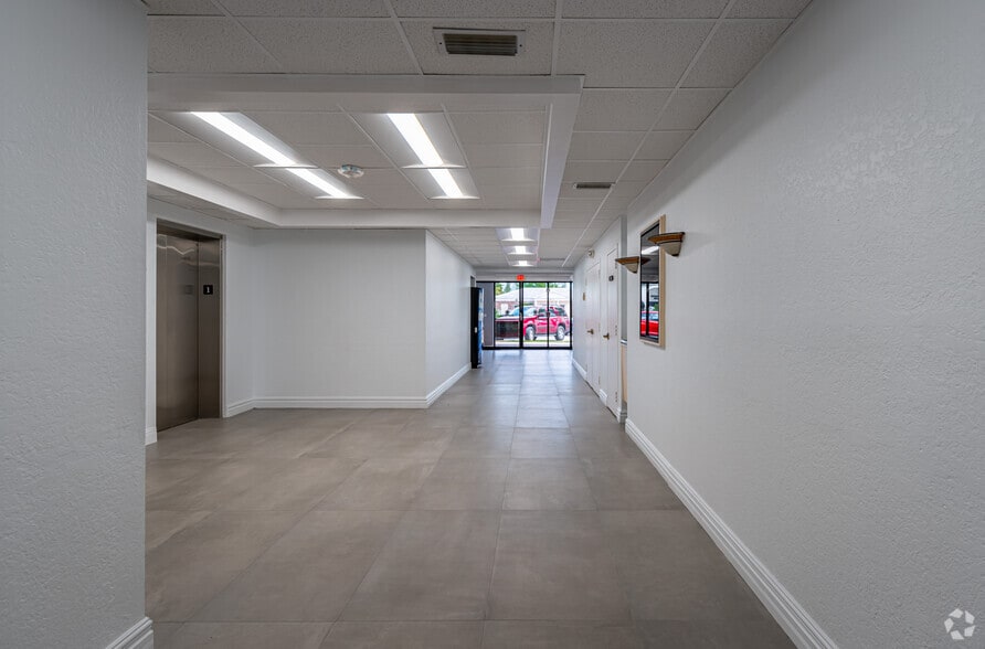 More Photos Of 9600 W Sample Rd, Coral Springs Office For Lease