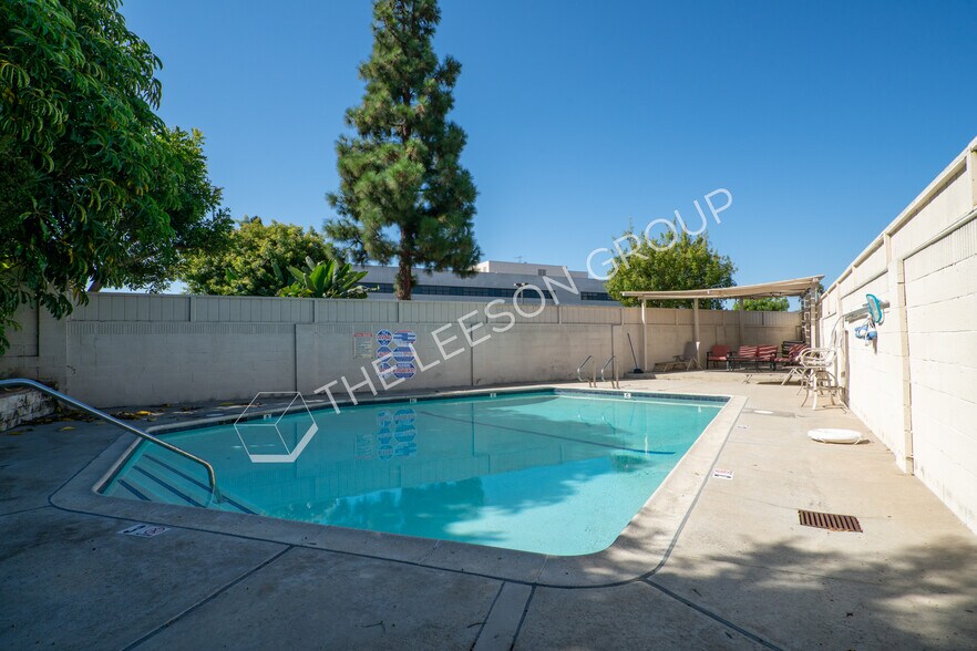 More Photos Of 401 S Beach Blvd, Anaheim Apartments For Sale