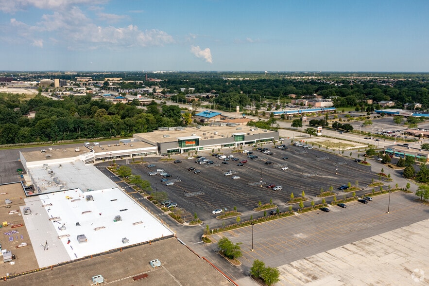 More Photos Of 4115 211th St, Matteson Storefront For Lease