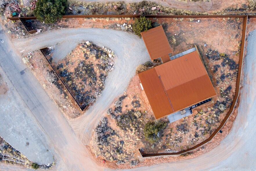 More Photos Of 171 Mt Peale Dr, Moab Specialty For Sale