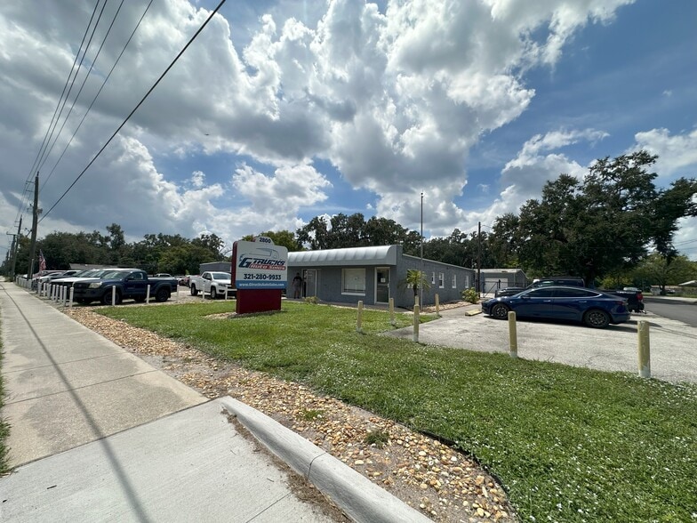More Photos Of 2800 S Sanford Ave, Sanford Auto Dealership For Lease
