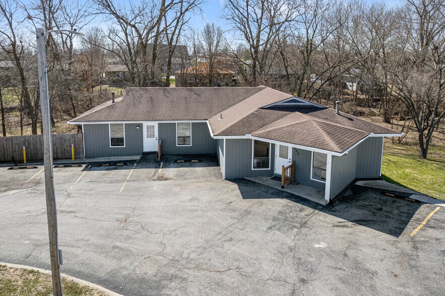 More Photos Of 205 Southbrook Pky, Kearney Daycare Center For Sale