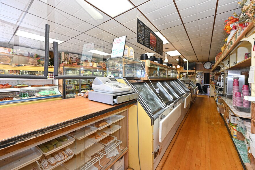 More Photos Of 1420 Park Ave, Merrick Convenience Store For Sale