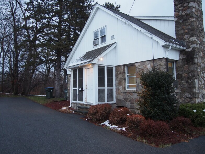 14 Silver Lake Scotchtown Rd, Middletown, NY 10940 Medical For Sale