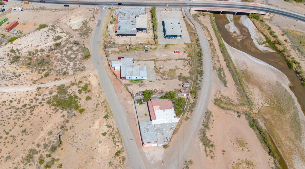 More Photos Of 3450 McNutt Rd, El Paso Convenience Store For Sale