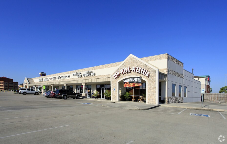 Primary Photo Of 1826 Country Place Pky, Pearland Storefront For Lease